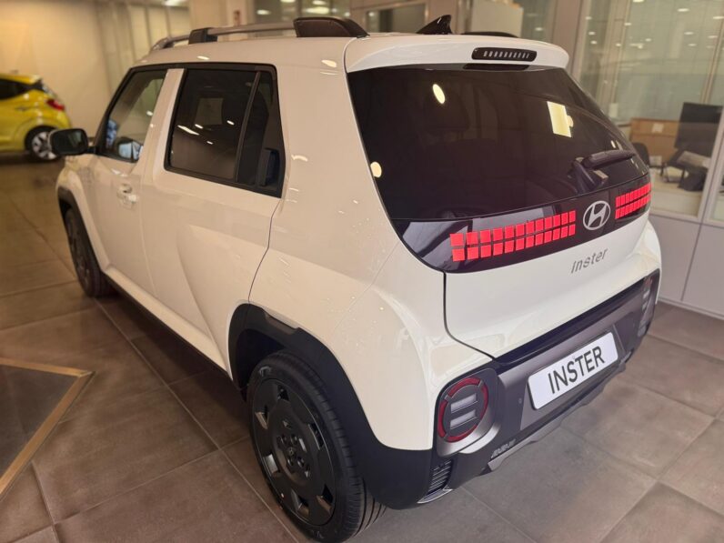 HYUNDAI Inster 49KWH 115CV Maxx Cross