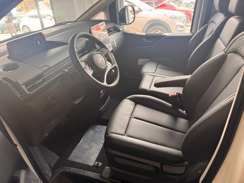 STARIA 9S HEV 1.6 TGDI 225CV 6AT TECNO