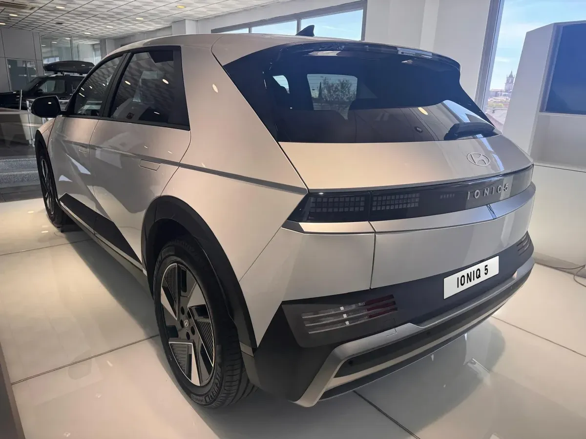 Hyundai IONIQ 5 LIGHT — foto 10