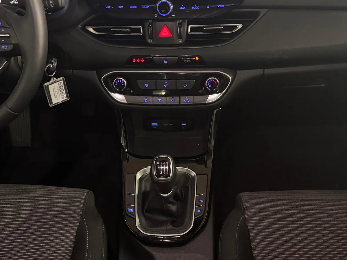 Hyundai i30 KLASS — foto 15